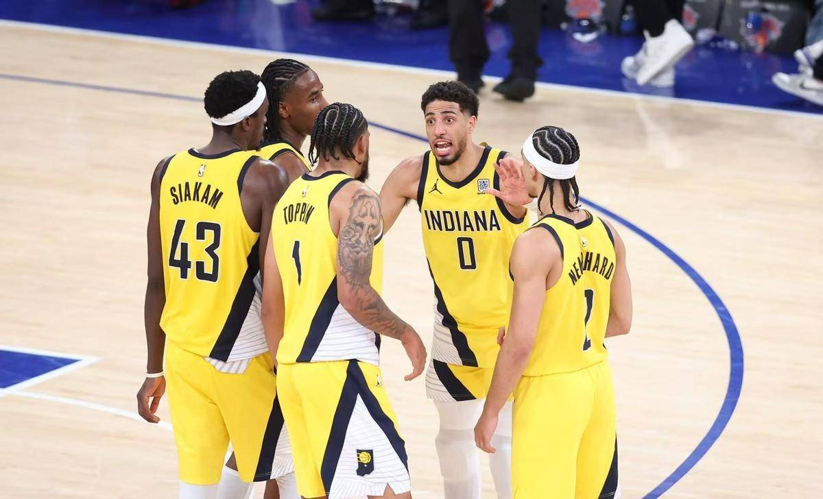 西亚卡姆连续三场比赛得分超过问鼎冠军，加拿大队挑战极限！